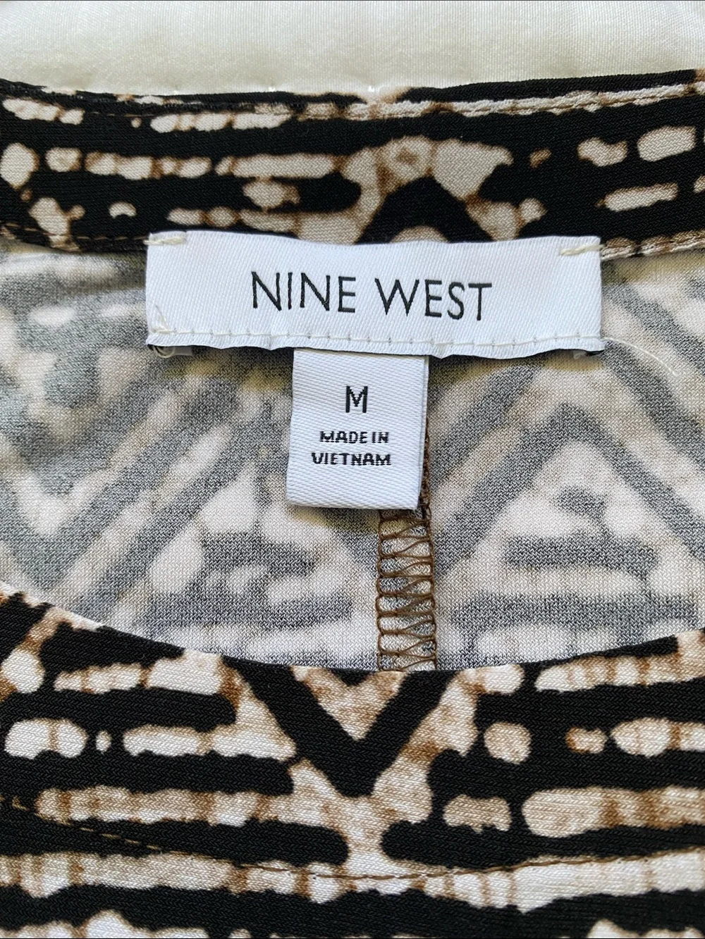 Nine West Black Brown and Cream Colored Zig Zag T-Shirt Style Dress Size Medium